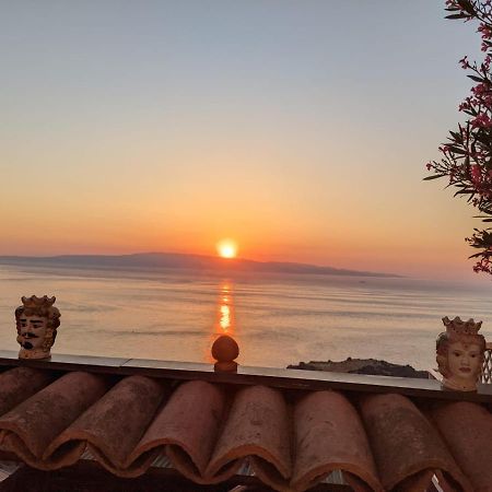 Apartamento U Castiddanu Breathtaking View Taormina Exterior foto